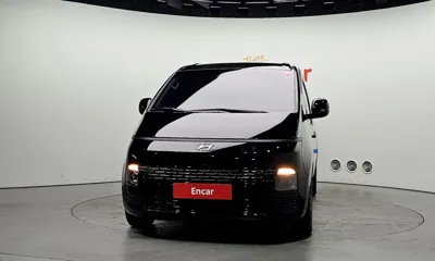Hyundai Staria 2022, 49644 км, за 15328.71 USD