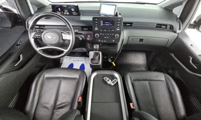 Hyundai Staria 2022, 49644 км, за 15328.71 USD - фото 7