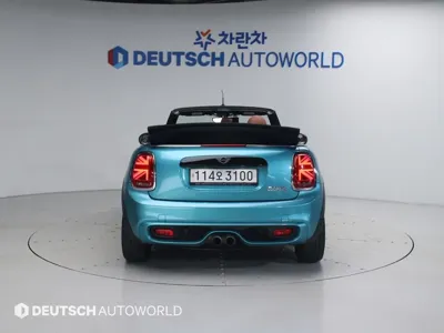 MINI Cooper Convertible 2019, 51094 км, за 11636.22 USD