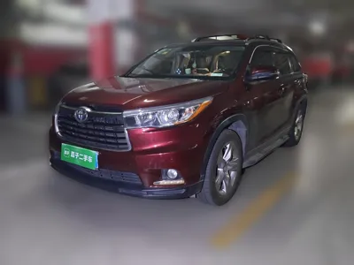 Toyota Highlander · 2015 год