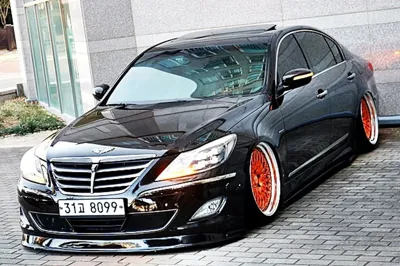 Hyundai Genesis 2012, 239801 км, за 7085.74 USD