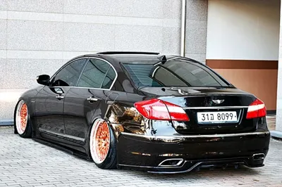 Hyundai Genesis 2012, 239801 км, за 7085.74 USD