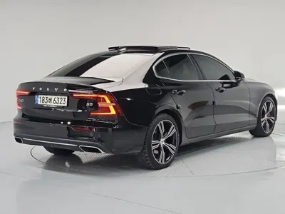 Volvo S60 2021, 101323 км, за 15203.61 USD