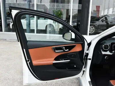Mercedes-Benz C-Class 2024, 45000 км, за 29428.51 USD - фото 13