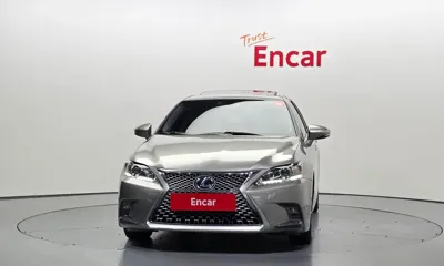 Lexus CT200h 2018, 123843 км, за 10553.75 USD
