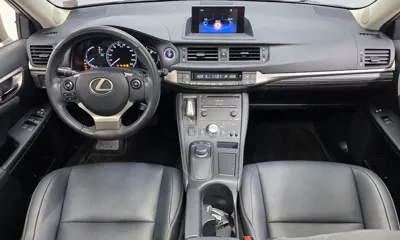 Lexus CT200h 2018, 123843 км, за 10553.75 USD - фото 7