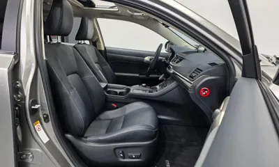 Lexus CT200h 2018, 123843 км, за 10553.75 USD - фото 11