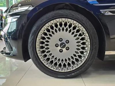 Genesis G80 2025, 42169 км, за 30825.78 USD - фото 20