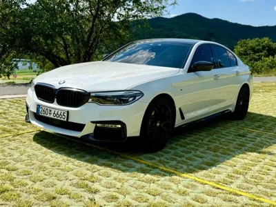 BMW 5-Series · 2018 год