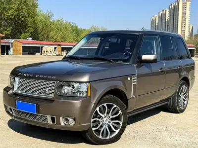 Land Rover Range Rover 2010, 220000 км, за 15964.96 USD