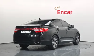 Hyundai Grandeur 2014, 152323 км, за 2953.92 USD