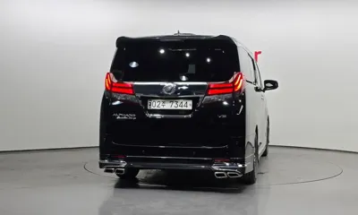 Toyota Alphard 2016, 68956 км, за 22464.48 USD