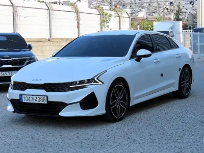 Kia K5 2023, 40658 км, за 14886.56 USD