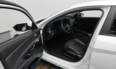Hyundai Avante 2021, 57721 км, за 10944.63 USD - фото 10