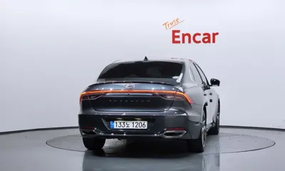 Hyundai Grandeur 2022, 63798 км, за 16345.02 USD