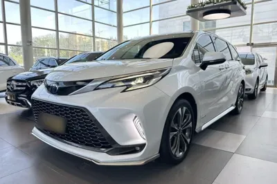 Toyota Granvia · 2023 год