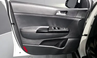 Kia Sportage 2021, 70343 км, за 12241.97 USD - фото 24