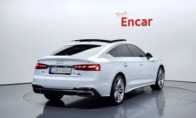 Audi A5 2023, 40277 км, за 22990.01 USD