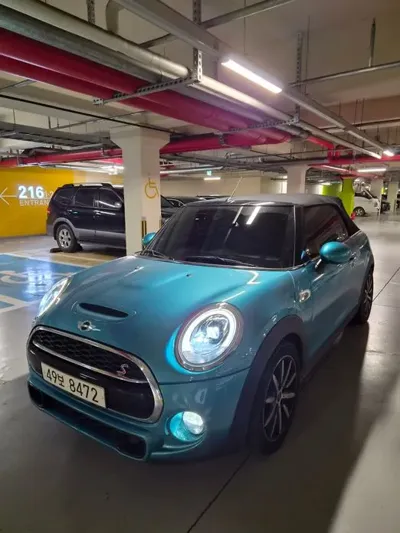 MINI Cooper Convertible · 2018 год