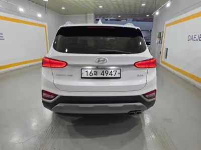 Hyundai Santafe 2019, 40141 км, за 15157.44 USD