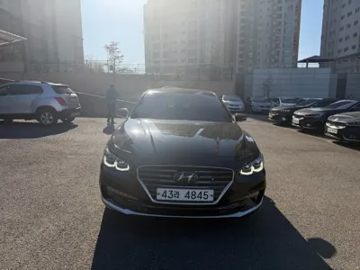 Hyundai Grandeur 2019, 51758 км, за 12295.09 USD