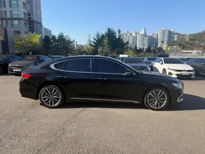 Hyundai Grandeur 2019, 51758 км, за 12295.09 USD