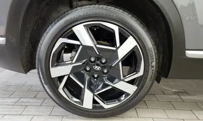 Hyundai Santafe 2021, 81243 км, за 15091.24 USD
