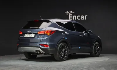 Hyundai Santafe 2016, 163039 км, за 7267.92 USD