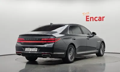 Genesis G90 2019, 103986 км, за 18051.73 USD