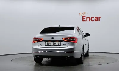 Kia K7 2014, 164049 км, за 4529.34 USD