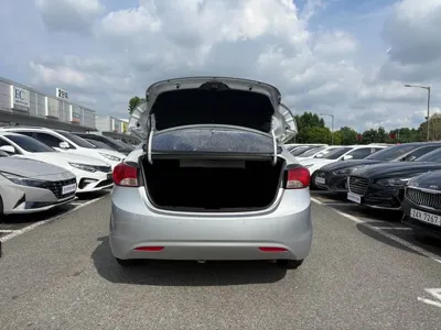 Hyundai Avante 2011, 175299 км, за 1962.72 USD