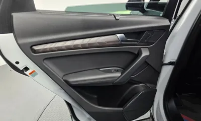 Audi Q5 2023, 60706 км, за 31061.63 USD - фото 25