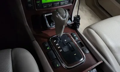 Hyundai Equus 2008, 128183 км, за 2973.24 USD - фото 9