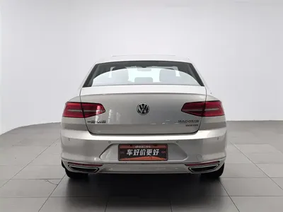 Volkswagen Magotan 2017, 106100 км, за 8381.36 USD