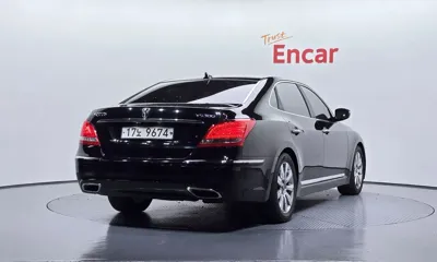 Hyundai Equus 2011, 270369 км, за 2317.88 USD