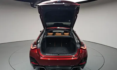 BMW i4 2024, 39855 км, за 36988.87 USD - фото 20