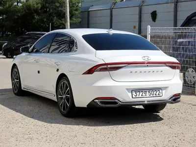 Hyundai Grandeur 2020, 78967 км, за 10199.57 USD - фото 3