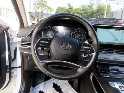Hyundai Grandeur 2020, 78967 км, за 10199.57 USD - фото 8