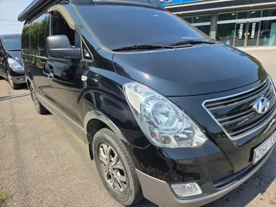 Hyundai Starex 2018, 90000 км, за 15547.76 USD