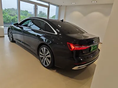 Audi A6L 2023, 70100 км, за 35640 USD