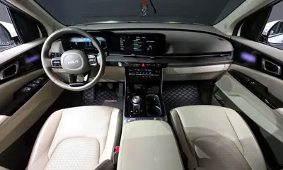 Kia Canival 2023, 35176 км, за 19484.64 USD - фото 7