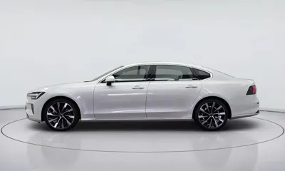 Volvo S90 2026, 862 км, за 38354.01 USD
