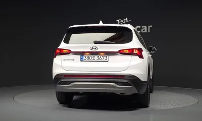 Hyundai Santafe 2021, 119496 км, за 10814.34 USD