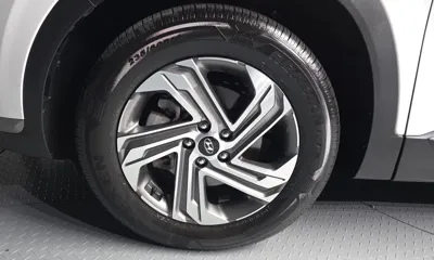 Hyundai Santafe 2021, 119496 км, за 10814.34 USD