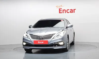 Hyundai Grandeur 2015, 211667 км, за 3296.99 USD