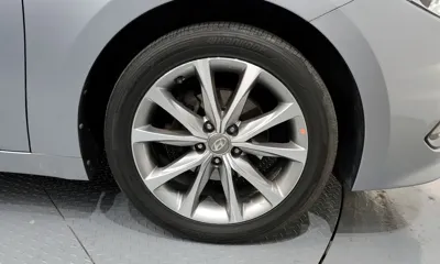 Hyundai Grandeur 2015, 211667 км, за 3296.99 USD