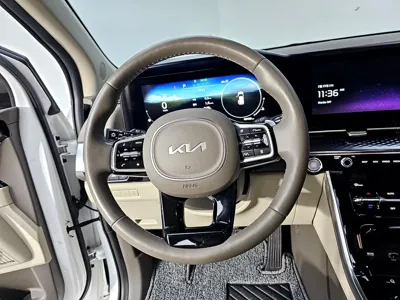 Kia Canival 2022, 48420 км, за 24222.13 USD - фото 12