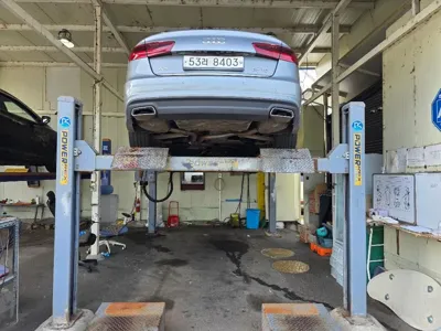 Audi A6 2018, 132611 км, за 8986.48 USD