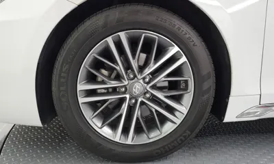Hyundai Grandeur 2017, 136823 км, за 7296.42 USD
