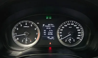 Hyundai Grandeur 2018, 119571 км, за 6508.15 USD - фото 8